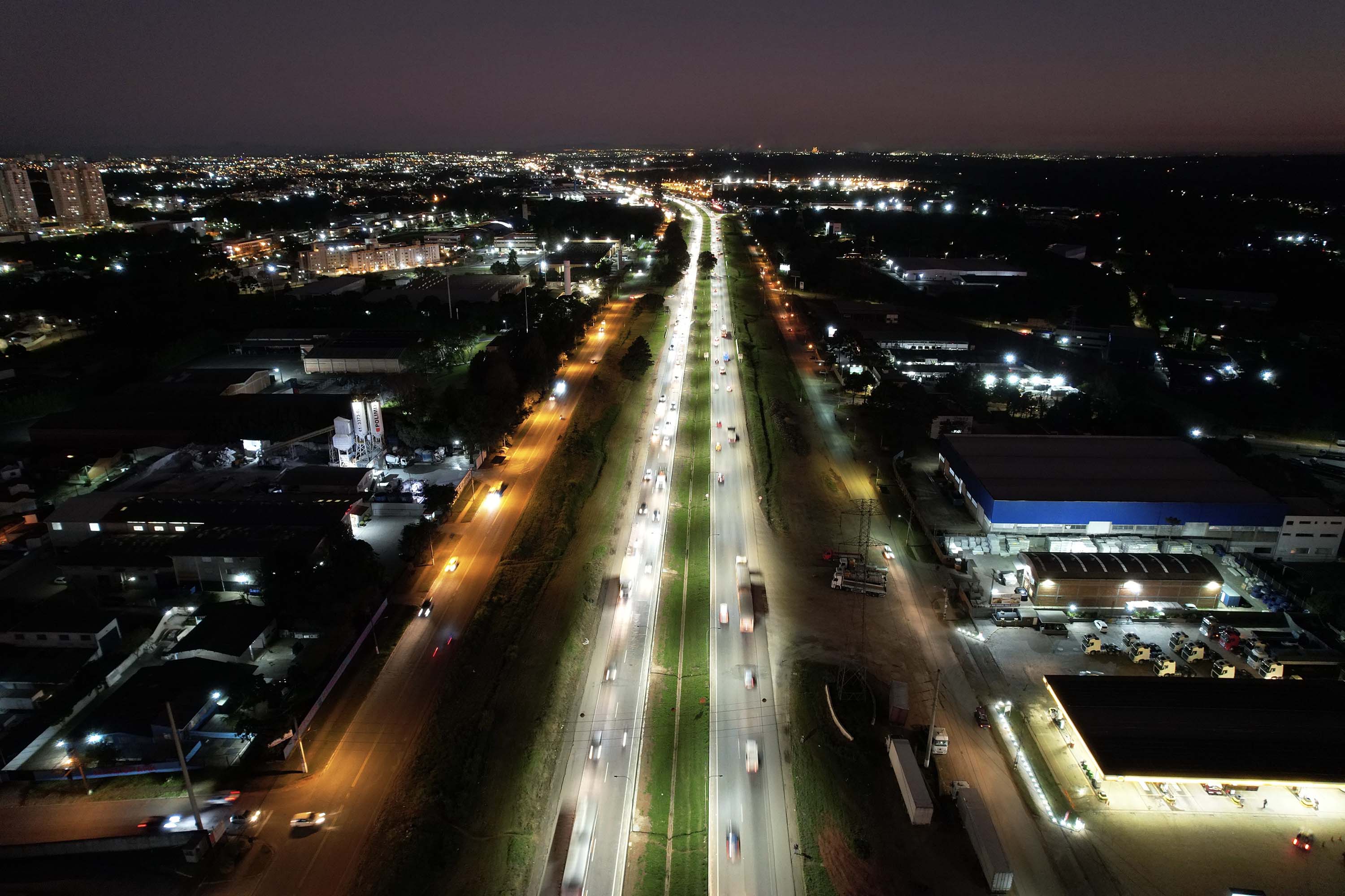 Iluminação do Contorno Sul de Curitiba