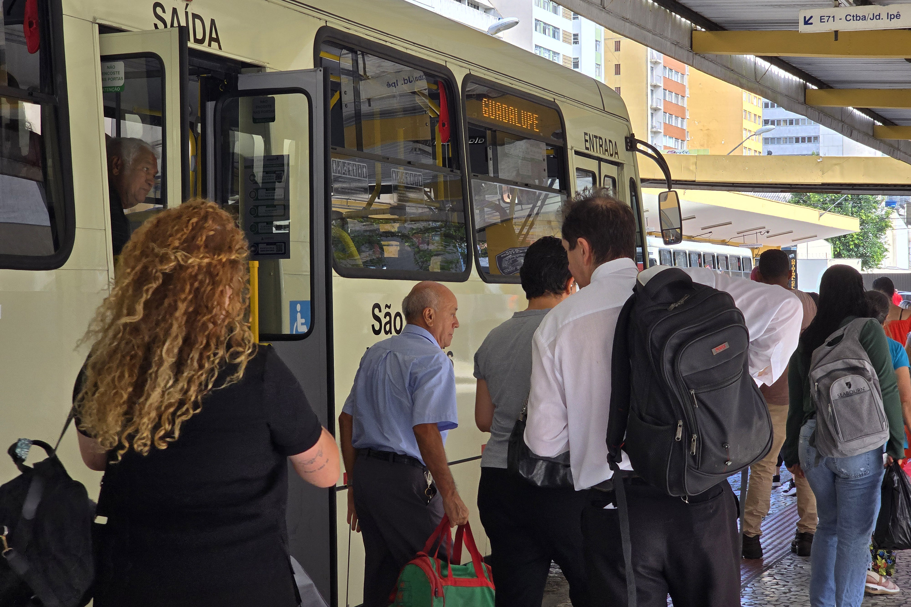 Usuários do transporte metropolitano podem comprar e utilizar passagens com o Google Wallet