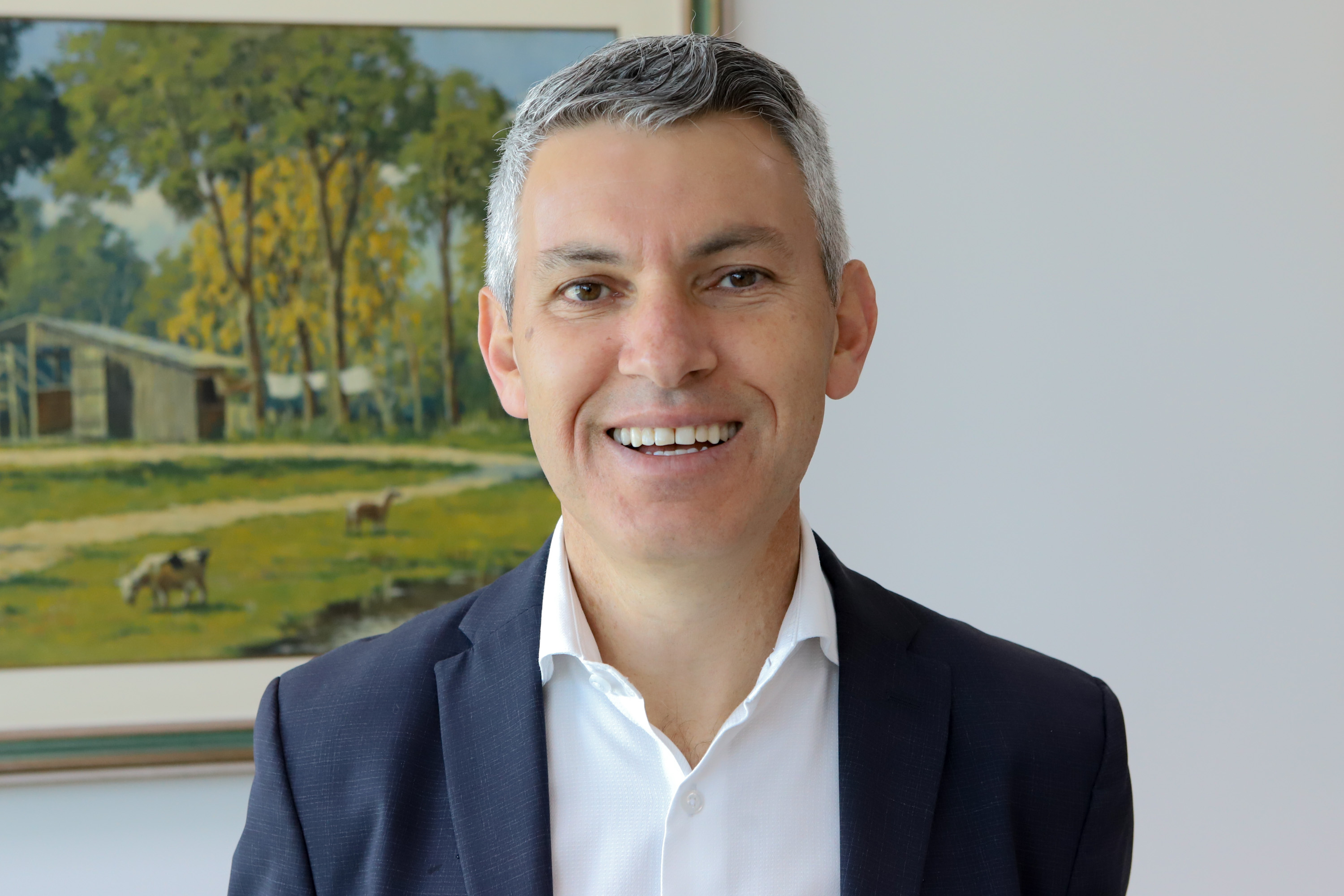 Ratinho Junior apresenta projeto inovador do transporte a prefeitos de Santa Catarina