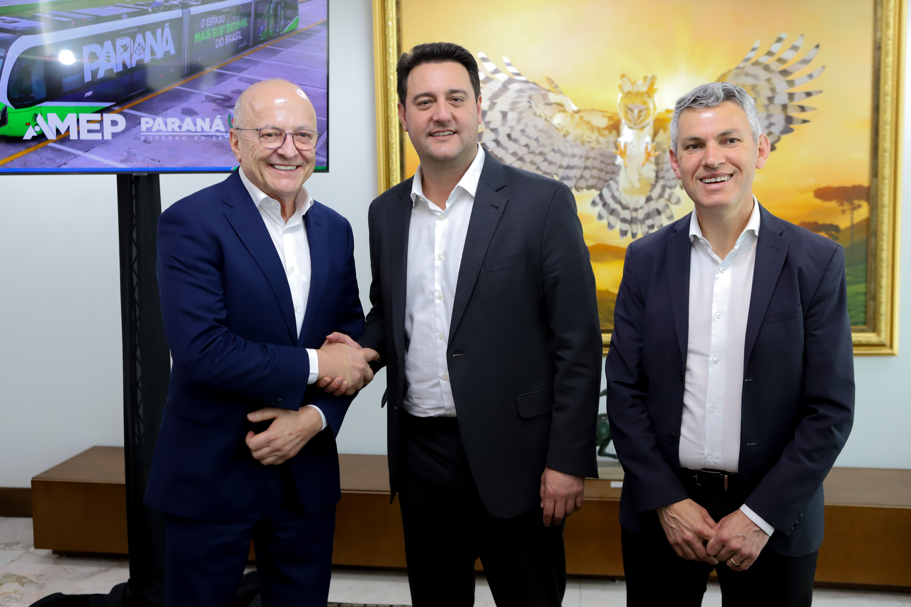 Ratinho Junior apresenta projeto inovador do transporte a prefeitos de Santa Catarina