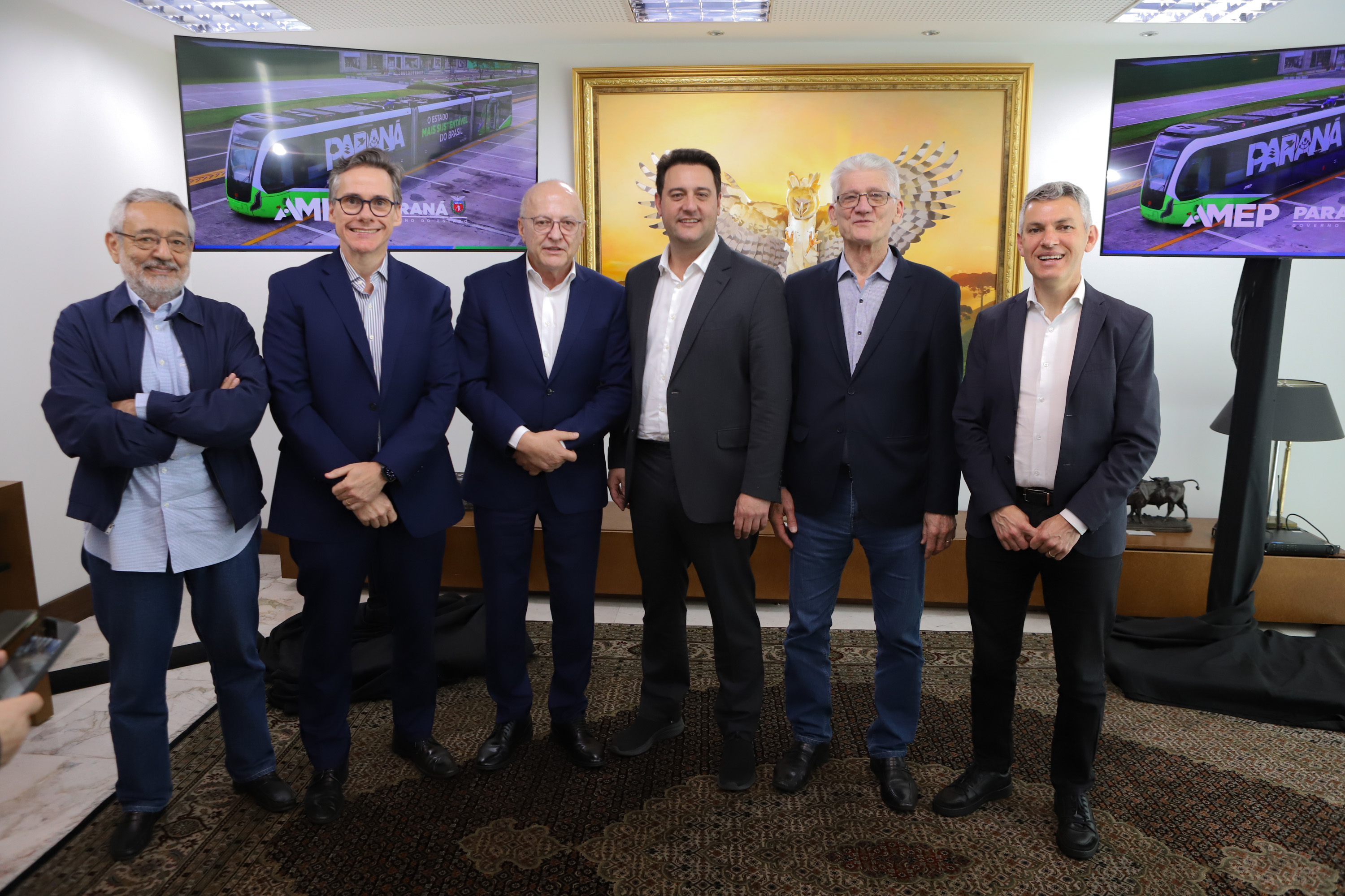 Ratinho Junior apresenta projeto inovador do transporte a prefeitos de Santa Catarina