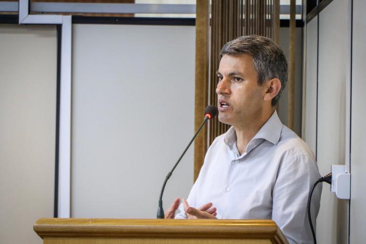 Foto durante sessão da Câmara de Colombo