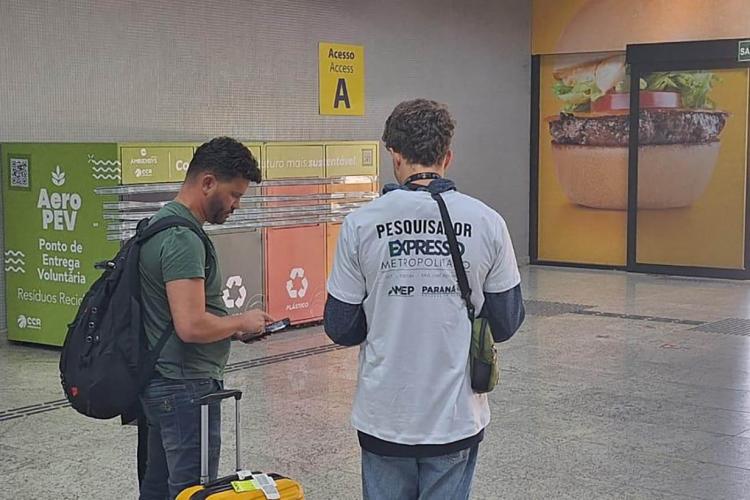 Amep realiza pesquisa sobre o VLT Metropolitano com usuários do Aeroporto Afonso Pena