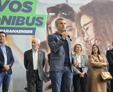 Estado vai distribuir 1.200 novos abrigos para pontos de ônibus em cidades metropolitanas
