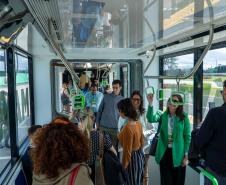 Bonde Urbano Digital trazido pelo Paraná desperta interesse no Brasil e de outros países