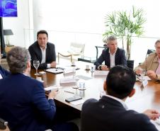 Ratinho Junior apresenta projeto inovador do transporte a prefeitos de Santa Catarina