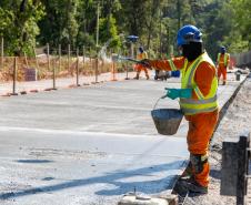 Pavimentação em concreto entre Mandirituba e São José dos Pinhais bate 50% de execução