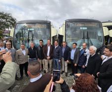 Estado entrega 37 novos ônibus Articulados Especiais para ligação entre Fazenda Rio Grande e Curitiba