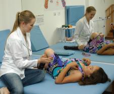 O Hospital Infantil Waldemar Monastier, construído pelo governo do Estado em Campo Largo, na região metropolitana de Curitiba, receberá em 2012 investimentos que permitirão ampliar de 10 para 20 o número de leitos da UTI neonata