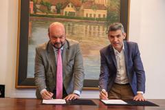 Comec e UFPR assinam acordo para o desenvolvimento sustentável da Região Metropolitana de Curitiba