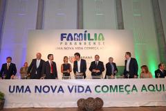 O governador Beto Richa e a secretária da Família e Desenvolvimento Social, Fernanda Richa, lançaram no dia 14 de março, em Curitiba, o programa Família Paranaense. 