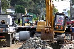 Os municípios paranaenses poderão contar, nos próximos meses, com mais US$ 300 milhões (cerca de R$ 600 milhões, em valores de hoje) para financiar obras de infraestrutura urbana. Metade do recurso deve vir de um empréstimo que o Serviço Social Autônomo Paranacidade, órgão vinculado à Secretaria do Desenvolvimento Urbano, pleiteia junto ao Banco Interamericano de Desenvolvimento (BID). A outra metade corresponde à contrapartida do governo do Estado.