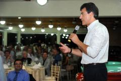 O governador Beto Richa destacou, no dia 06 de dezembro durante encontro com cerca de 70 médicos do Hospital Nossa Senhora do Rocio, em Campo Largo, a redução das taxas de mortalidade materno-infantil no Paraná no ano passado. 