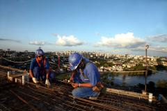 O Paraná gerou 213.055 empregos com carteira de trabalho assinada, desde 2011 sendo que 
a Região Metropolitana de Curitiba (RMC) foi responsável por 75.225 novos empregos. 