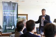 O governador Beto Richa autorizou a abertura de licitações para obras de infraestrutura urbana e viária em Araucária, Campo Largo, Colombo, Fazenda Rio Grande, Quatro Barras e Pato Branco no valor de R$ 46,9 milhões.