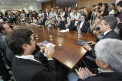 O governador Beto Richa e prefeitos de 19 cidades assinaram novos contratos de financiamento pela Fomento Paraná, no valor de São R$ 43,4 milhões. 
