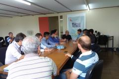 Reunião realizada na sede da Comec que contou com a presença do prefeito de Mandirituba, Luis Antônio Biscaia, do diretor-presidente da Comec, Omar Akel , lideranças de Mandiritituba e Diretoria de Transportes da Comec. 