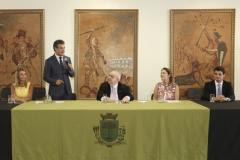 O termo foi assinado pelo governador, pela secretária estadual da Família e Desenvolvimento Social, Fernanda Richa, e pelo prefeito de Curitiba, Rafael Greca. 