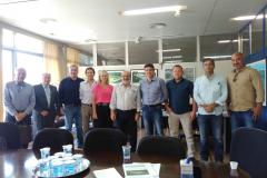 Representantes da Comec e da Prefeitura de Quatro Barras. 