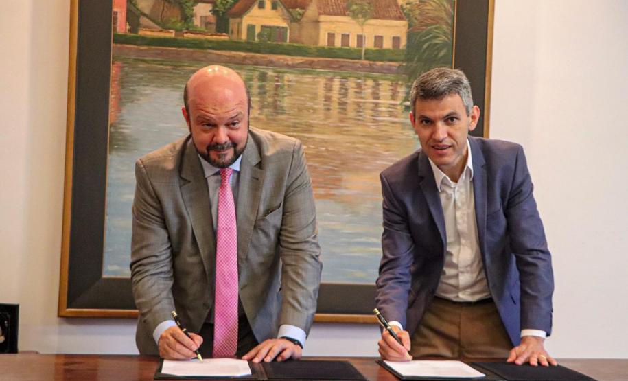 Comec e UFPR assinam acordo para o desenvolvimento sustentável da Região Metropolitana de Curitiba