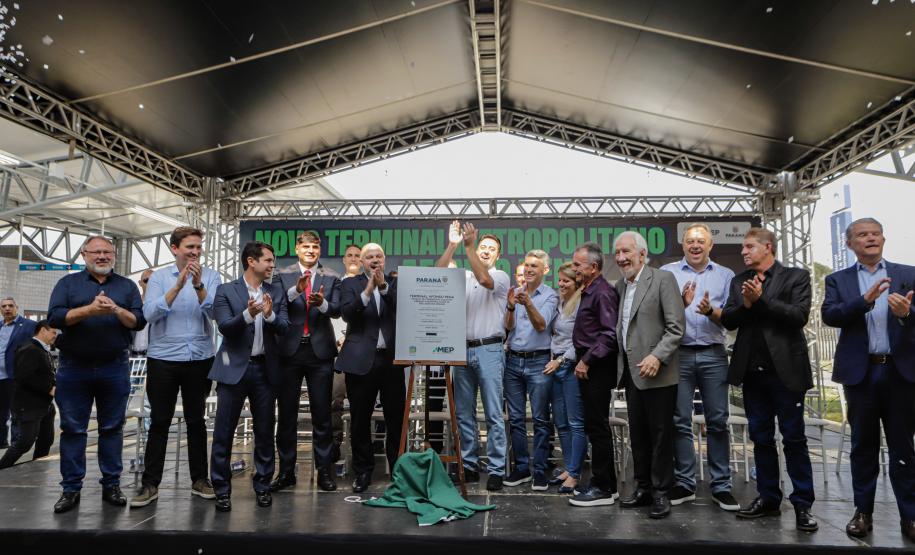Ratinho Junior inaugura novo terminal metropolitano de São José dos Pinhais