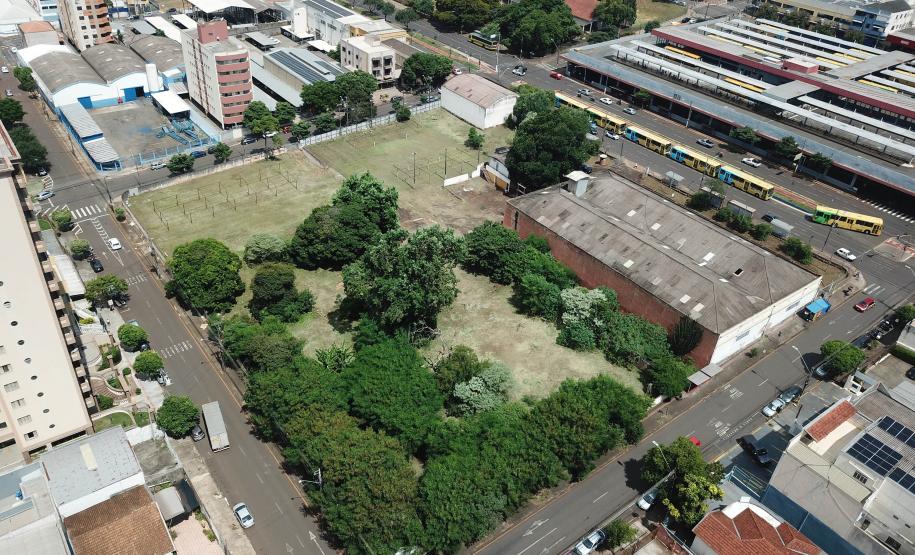 Área do Terminal Metropolitano de Londrina será limpa após retirada de máquina de café