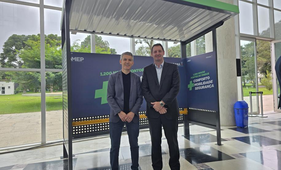 Estado vai distribuir 1.200 novos abrigos para pontos de ônibus em cidades metropolitanas