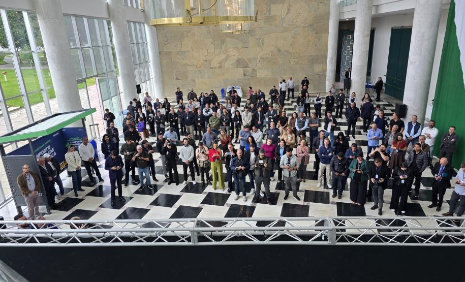 Estado vai distribuir 1.200 novos abrigos para pontos de ônibus em cidades metropolitanas