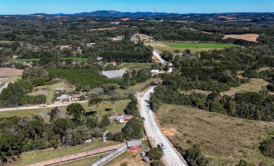 Pavimentação entre Mandirituba e São José dos Pinhais chega a 25% de conclusão