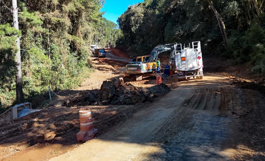 Pavimentação entre Mandirituba e São José dos Pinhais chega a 25% de conclusão