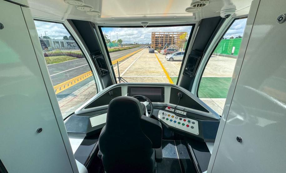 Bonde Urbano Digital trazido pelo Paraná desperta interesse no Brasil e de outros países