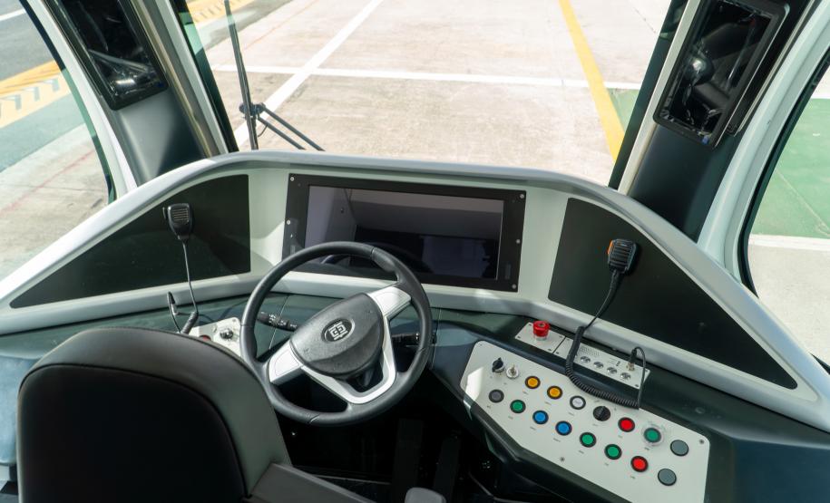 Bonde Urbano Digital trazido pelo Paraná desperta interesse no Brasil e de outros países