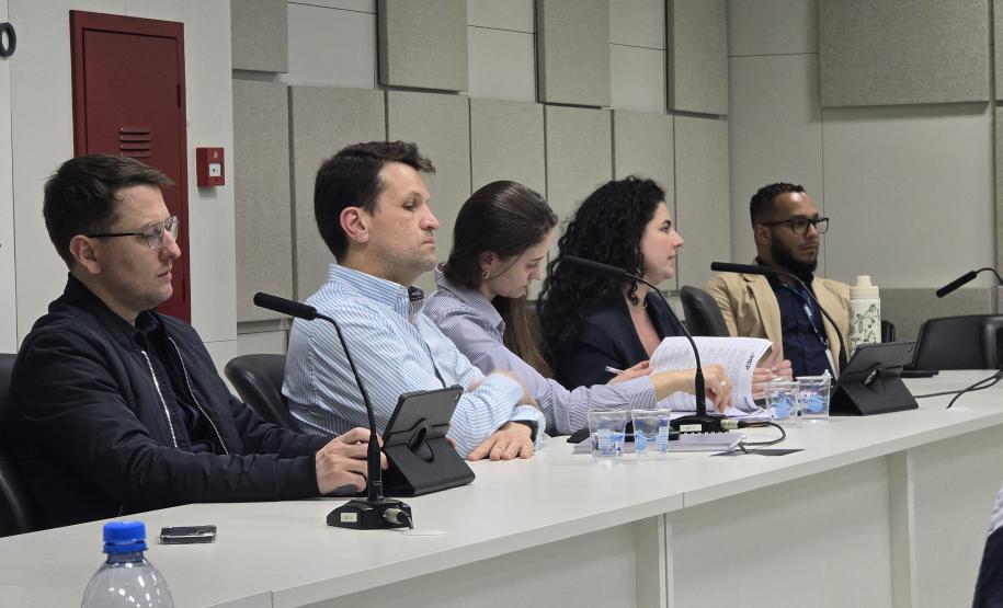 Amep reúne equipes técnicas e empresa para alinhar obras do Novo Contorno Sul de Curitiba