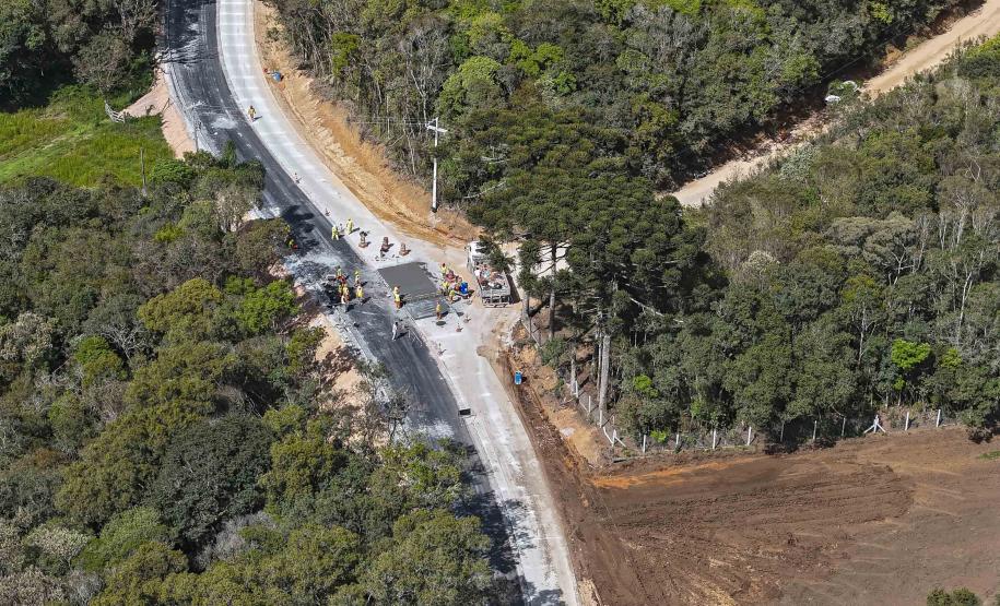 Pavimentação entre Mandirituba e São José dos Pinhais ultrapassa 40% de execução