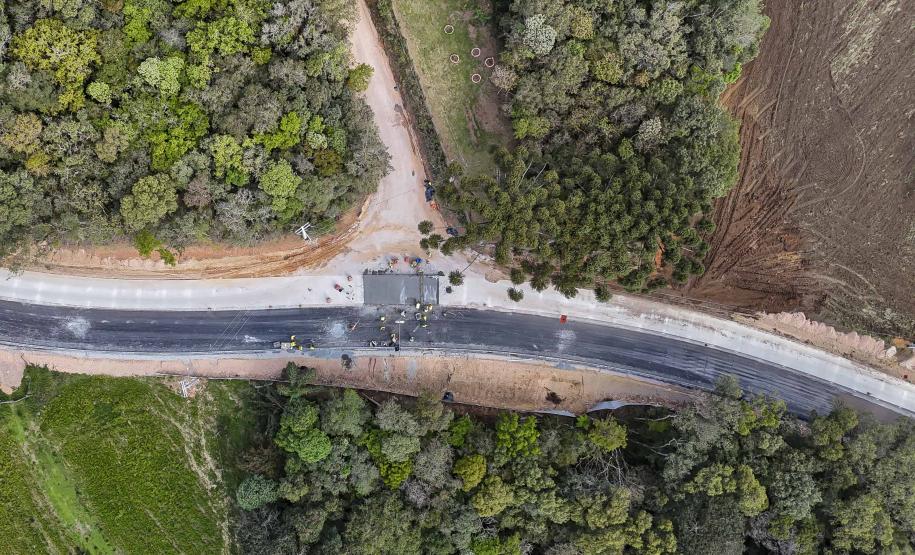 Pavimentação entre Mandirituba e São José dos Pinhais ultrapassa 40% de execução