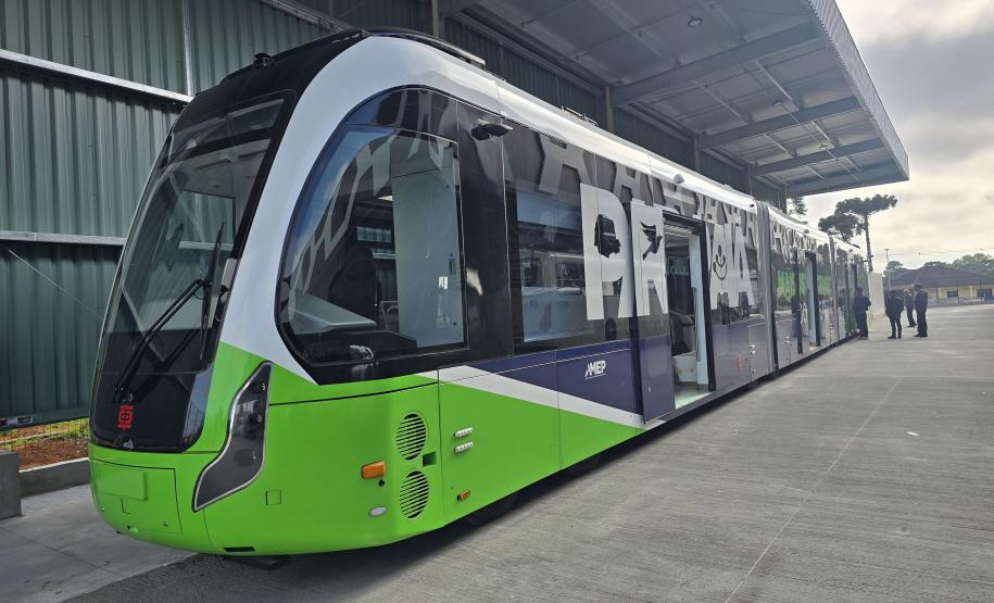 BUD chega a Piraquara para fase final de testes; operação com passageiros inicia em dezembro