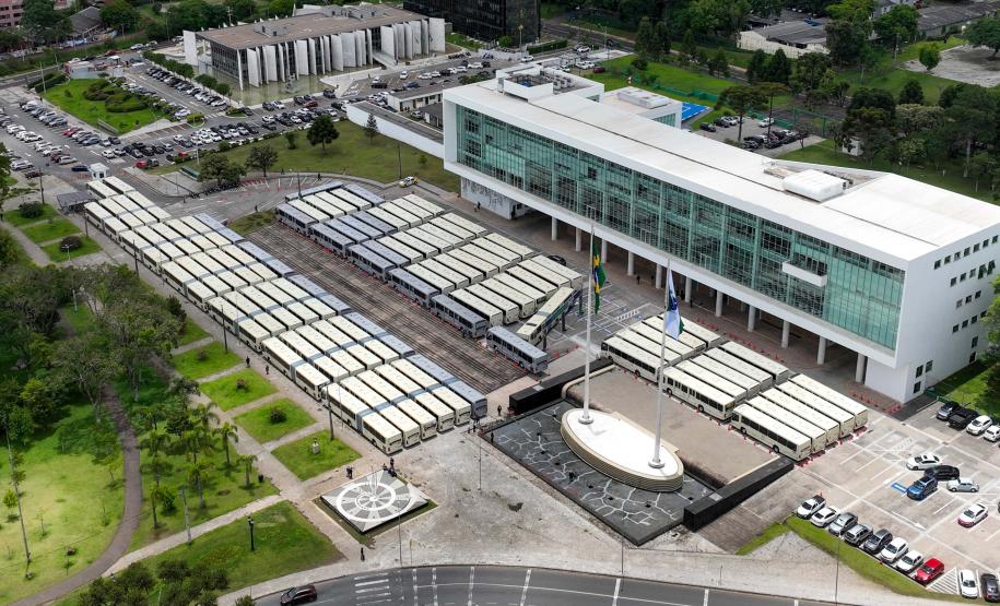 Cidades da Região Metropolitana de Curitiba ganham 115 novos ônibus para transporte coletivo