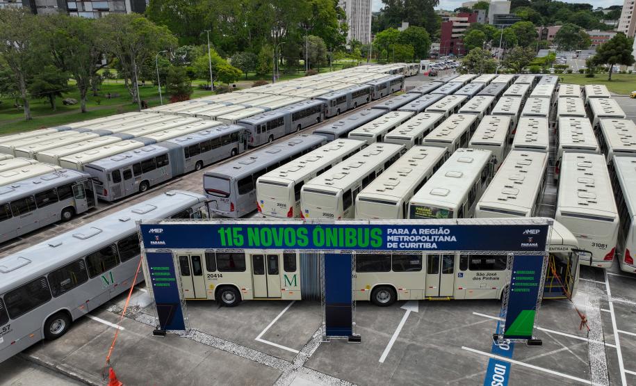 Cidades da Região Metropolitana de Curitiba ganham 115 novos ônibus para transporte coletivo