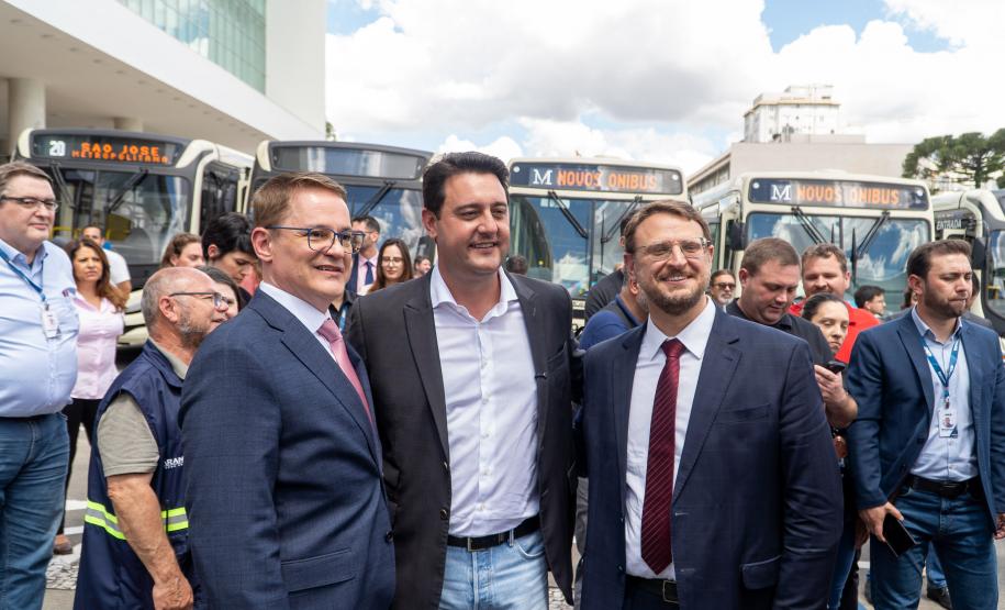 Cidades da Região Metropolitana de Curitiba ganham 115 novos ônibus para transporte coletivo