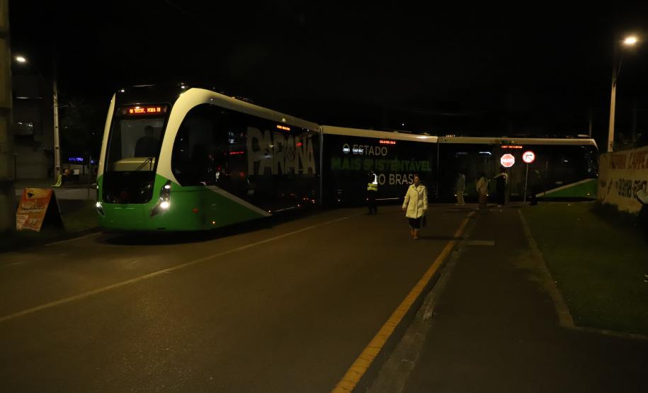 BUD chega a Piraquara para fase final de testes; operação com passageiros inicia em dezembro