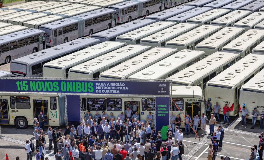 Cidades da Região Metropolitana de Curitiba ganham 115 novos ônibus para transporte coletivo