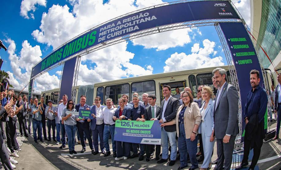 Cidades da Região Metropolitana de Curitiba ganham 115 novos ônibus para transporte coletivo