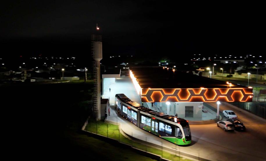 BUD chega a Piraquara para fase final de testes; operação com passageiros inicia em dezembro