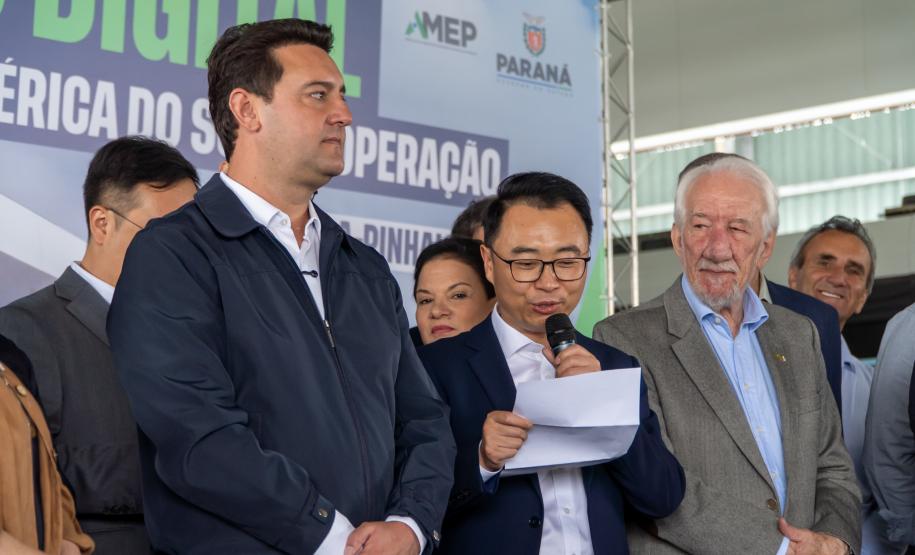 Primeiro na América do Sul: Bonde Urbano Digital começa a operar entre Pinhais e Piraquara