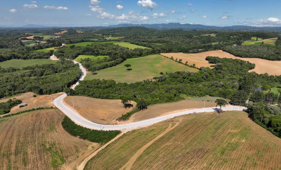 Pavimentação em concreto entre Mandirituba e São José dos Pinhais bate 50% de execução