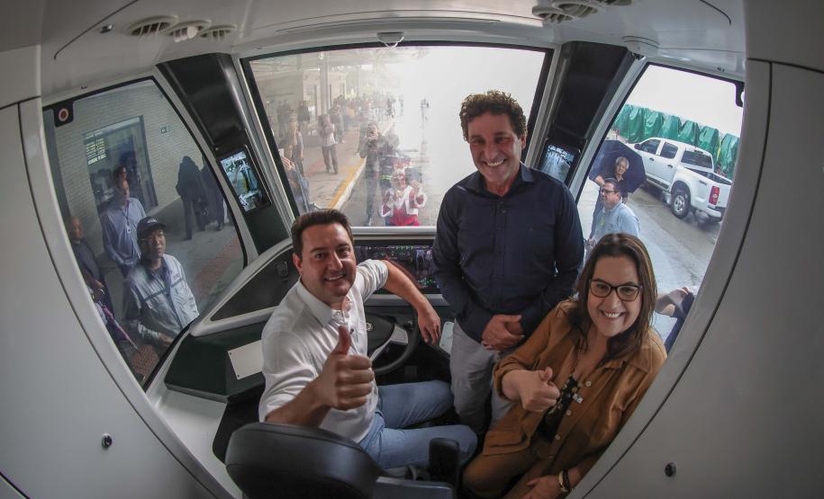 Primeiro na América do Sul: Bonde Urbano Digital começa a operar entre Pinhais e Piraquara