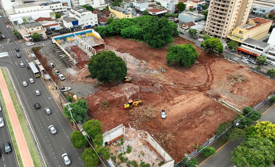 Com limpeza e sondagem do solo, obras do Terminal de Londrina começam a ganhar ritmo