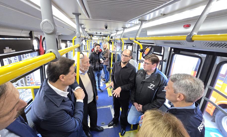 23 metros e quase 200 lugares: Paraná ganha primeiros ônibus superarticulados