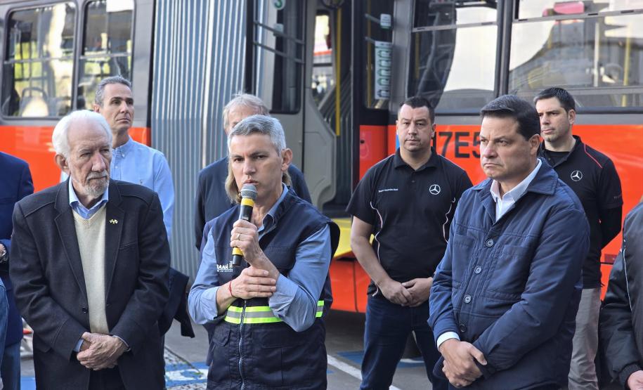 23 metros e quase 200 lugares: Paraná ganha primeiros ônibus superarticulados