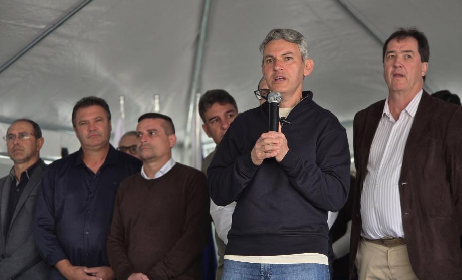 Estado entrega 37 novos ônibus Articulados Especiais para ligação entre Fazenda Rio Grande e Curitiba